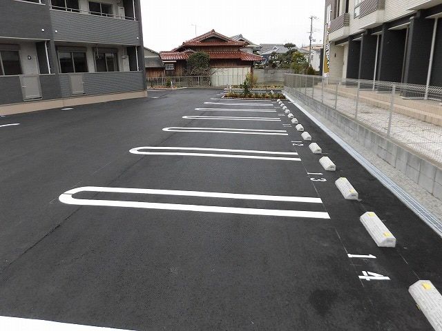 yԏz@
