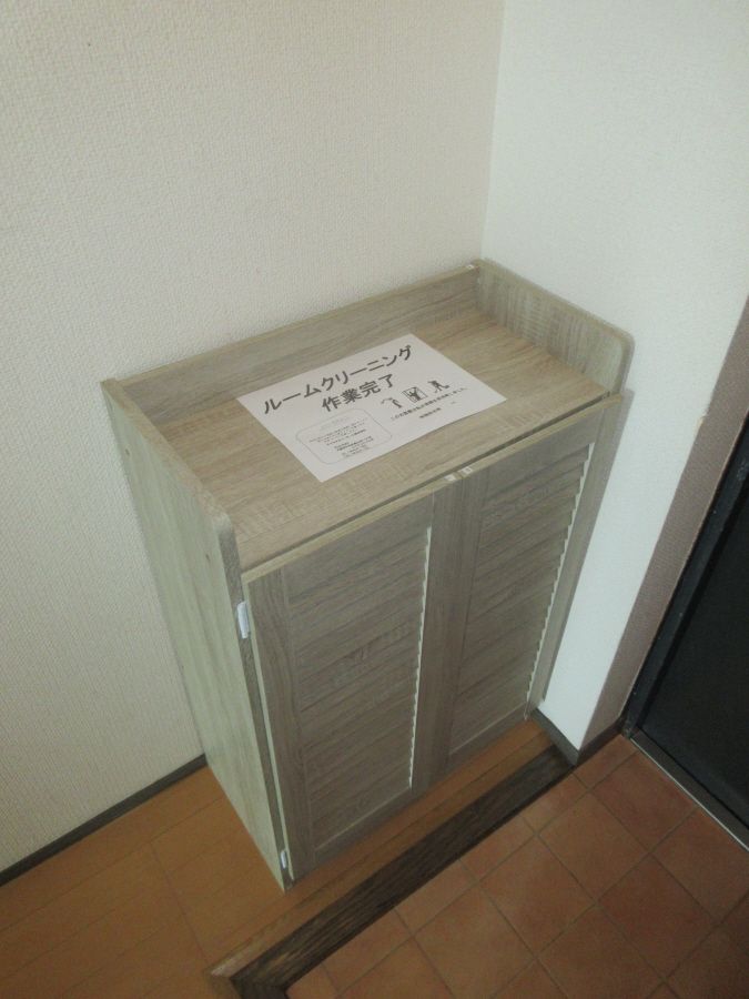y[z@