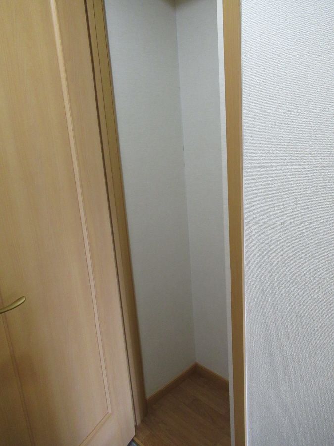 y[z@