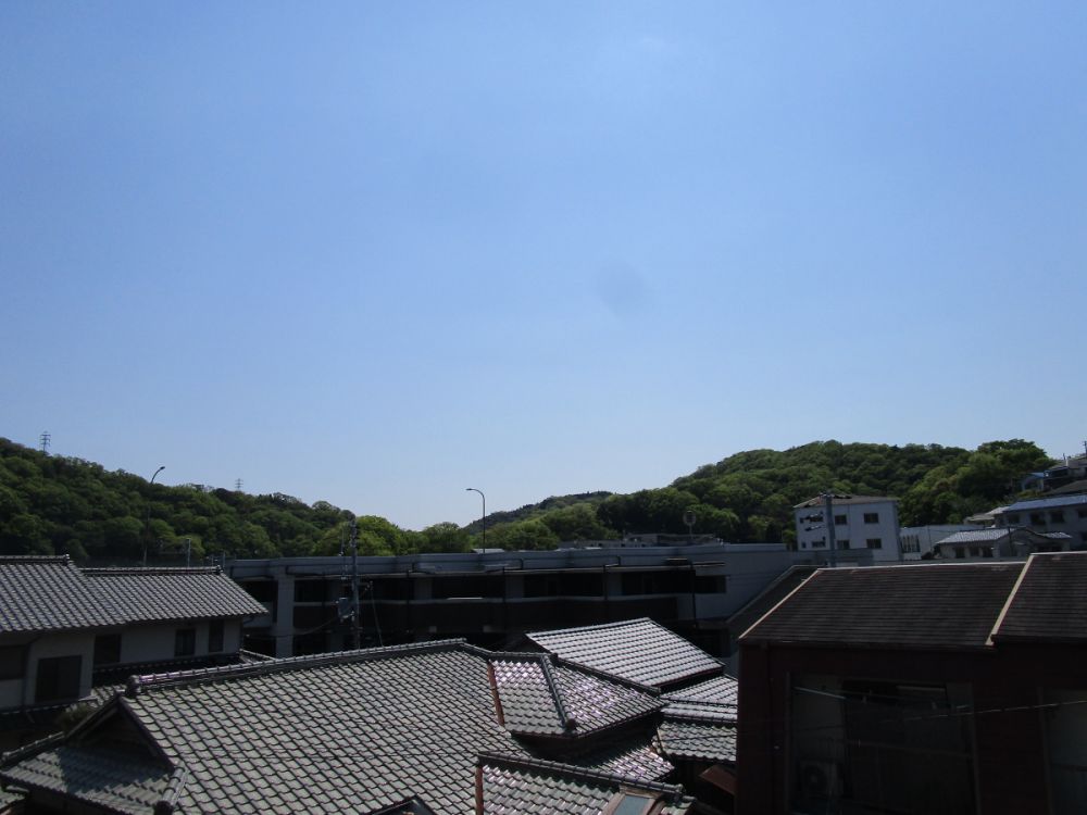 y]z@