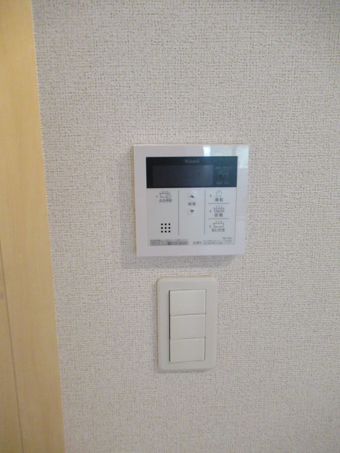 y̑ݔz@