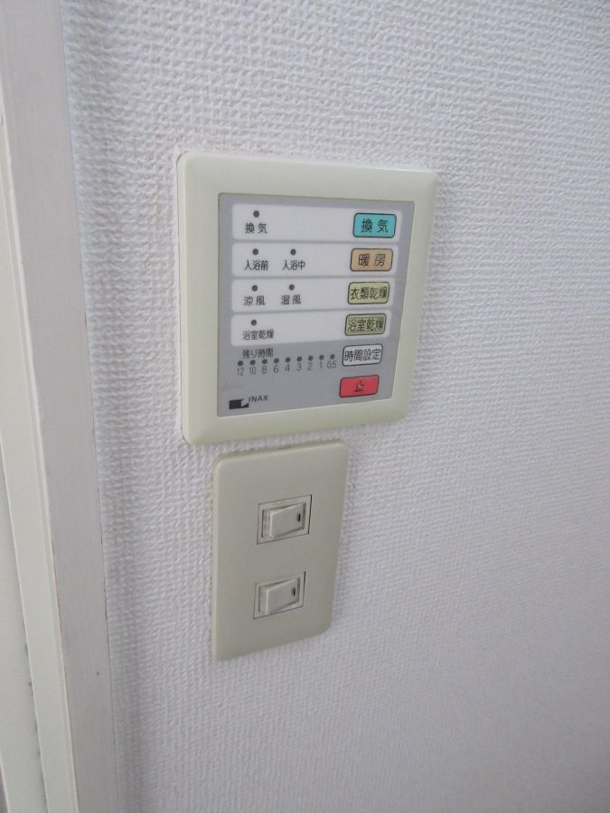 y̑ݔz@