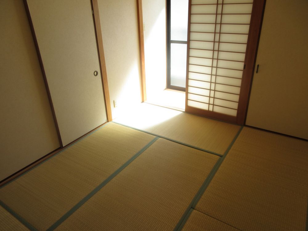 y̑EXy[Xz@