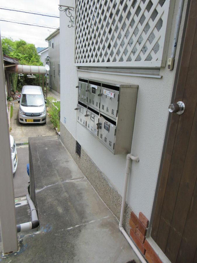 yr[z@