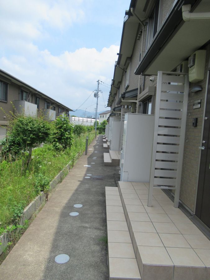 yr[z@