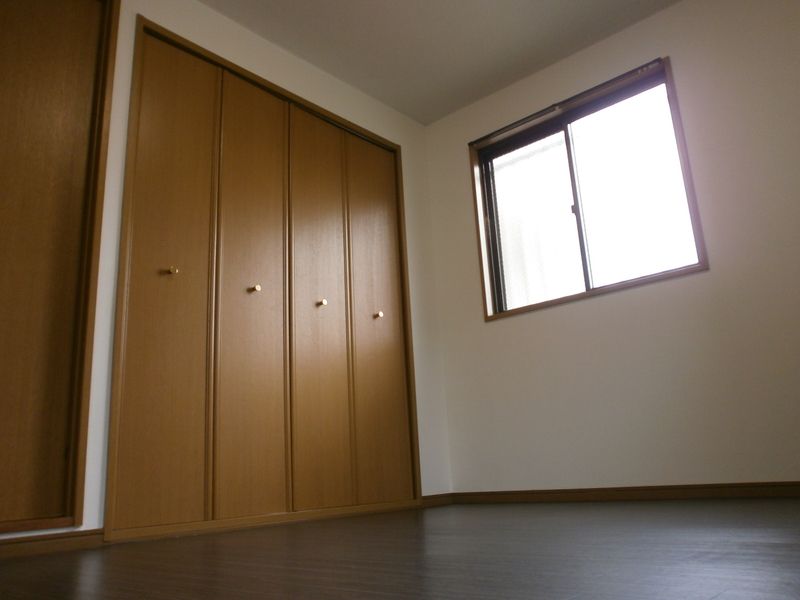 yErOz@IHRE~j①ɕt