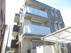 ���Ɍ��O�؎s�΂��u���{��1���ڂ̃}���V�����̌����O��