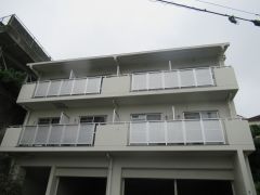 ���Ɍ��_�ˎs�����捂��4���ڂ̃}���V�����̌����O��