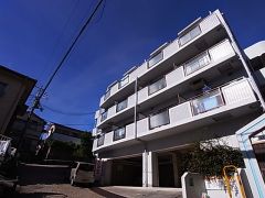 ���Ɍ��_�ˎs�k��闖��k���P���ڂ̃}���V�����̌����O��