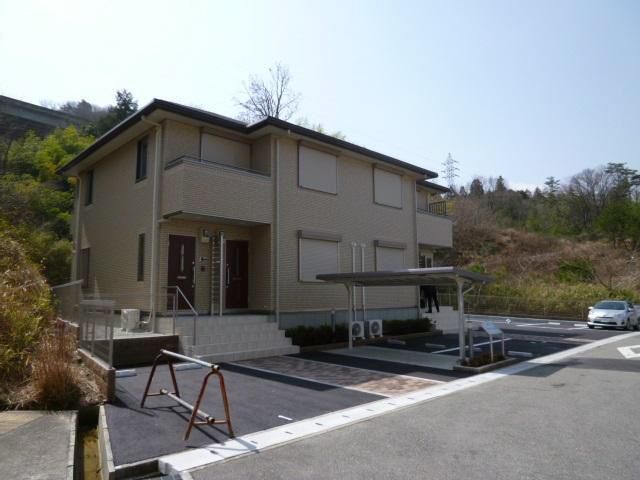 ���Ɍ��_�ˎs�k��J��쒬�̃A�p�[�g�̌����O��