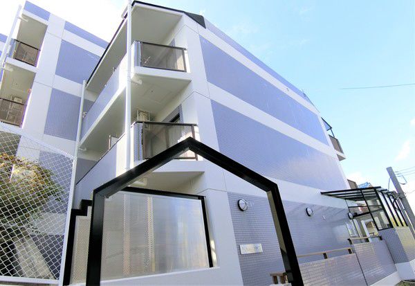 ���Ɍ��_�ˎs�k��闖�䓌��5���ڂ̃}���V�����̌����O��