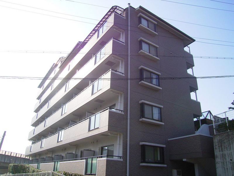 ���Ɍ��_�ˎs�����於�J���̃}���V�����̌����O��