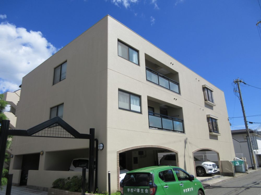 ���Ɍ��_�ˎs�k���ܗt2���ڂ̃}���V�����̌����O��