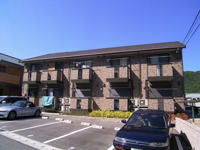 ���Ɍ��_�ˎs�k��J�㐼���̃n�C�c�̌����O��