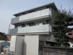 ���Ɍ��_�ˎs����k�ʕ{4���ڂ̃A�p�[�g�̌����O��