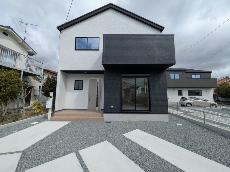 ���Ɍ��O�؎s���R���u�{���Q���ڂ̈�ˌ��Ă̌����O��