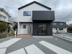 ���Ɍ��O�؎s���R���u�{���Q���ڂ̈�ˌ��Ă̌����O��