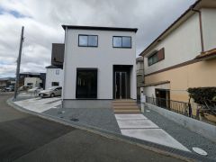 ���Ɍ��O�؎s���R���u�{���Q���ڂ̈�ˌ��Ă̌����O��