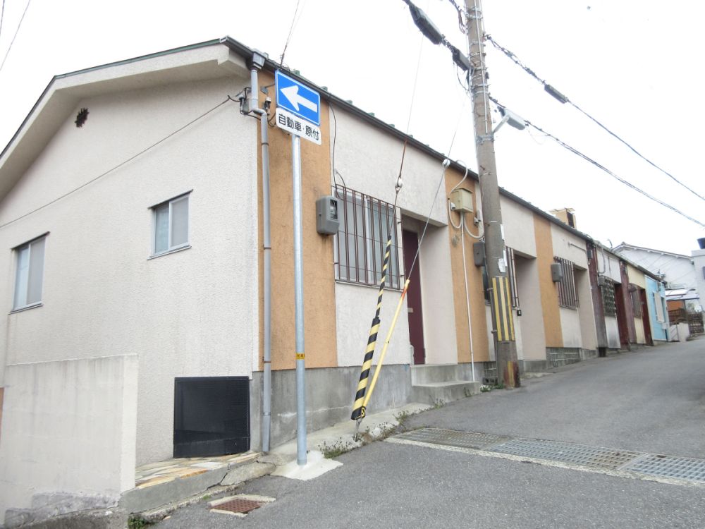 ���Ɍ��_�ˎs�k��闖��쒬3���ڂ̃A�p�[�g�̌����O��