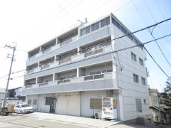 ���Ɍ��_�ˎs�k��闖�䐼��3���ڂ̃}���V�����̌����O��