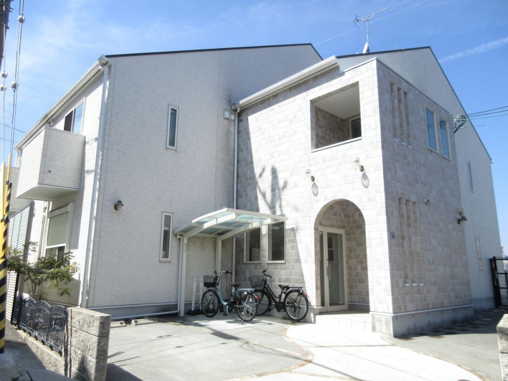 ���Ɍ��_�ˎs�k��闖�䓌��7���ڂ̃A�p�[�g�̌����O��