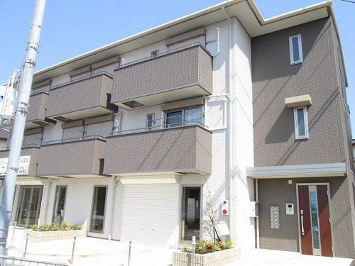 ���Ɍ��O�؎s�΂��u����2���ڂ̃n�C�c�̌����O��