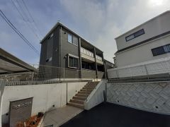 ���Ɍ��_�ˎs�k��闖��k��7���ڂ̃A�p�[�g�̌����O��