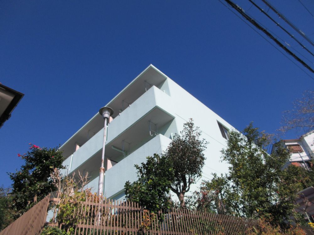 ���Ɍ��_�ˎs�k��闖�䓌��4���ڂ̃}���V�����̌����O��