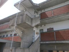 ���Ɍ��_�ˎs�����搼���q2���ڂ̃}���V�����̌����O��