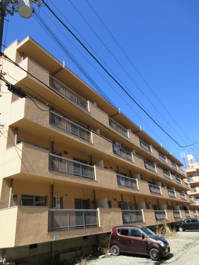 ���Ɍ��_�ˎs�k��闖��쒬9���ڂ̃}���V�����̌����O��