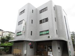 ���Ɍ��_�ˎs�k��闖�䓌��5���ڂ̃}���V�����̌����O��