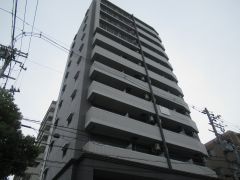 ���Ɍ��_�ˎs�{�����c��4���ڂ̃}���V�����̌����O��