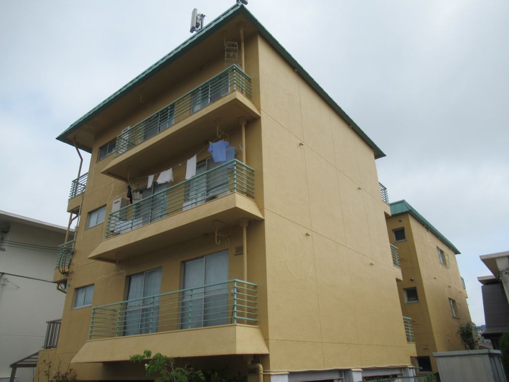 ���Ɍ��_�ˎs�k���ܗt5���ڂ̃}���V�����̌����O��