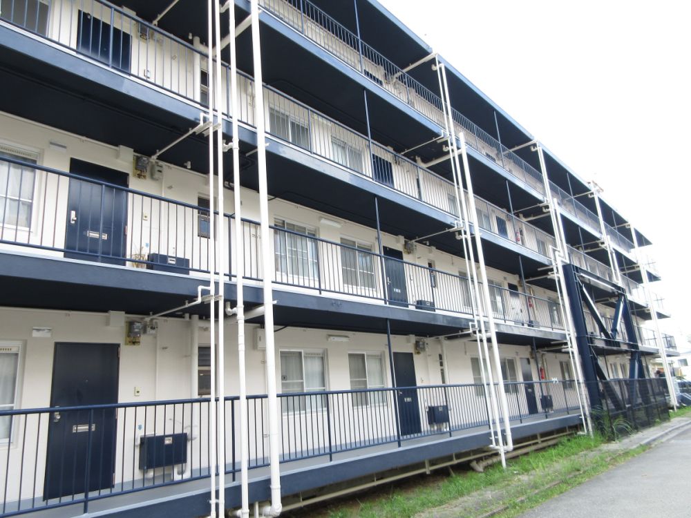 ���Ɍ��_�ˎs�k��闖�䓌��6���ڂ̃}���V�����̌����O��