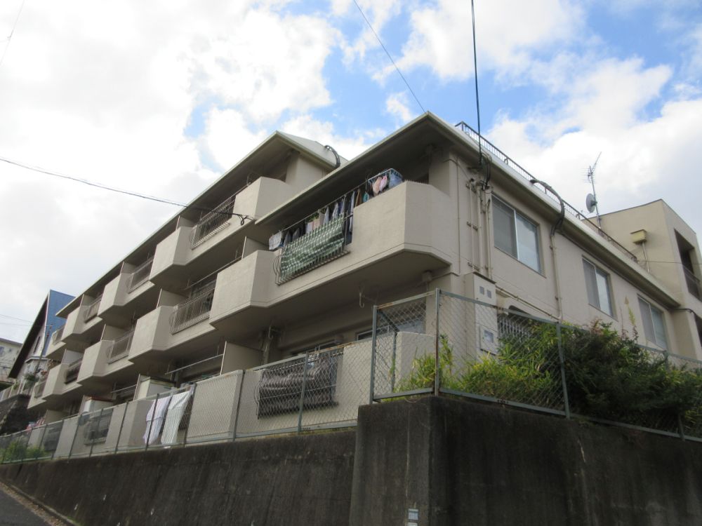 ���Ɍ��_�ˎs�k��k�ܗt6���ڂ̃}���V�����̌����O��